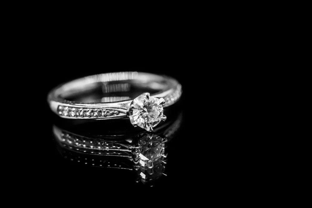 Diamond_Rings_1920x